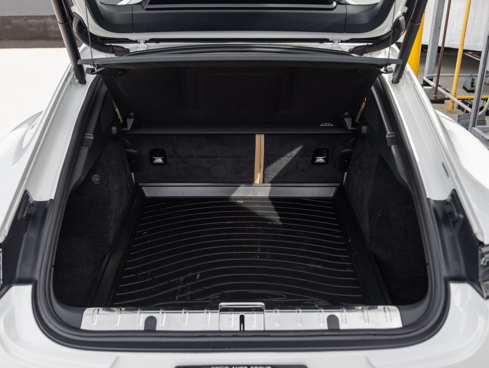 2023 Porsche Panamera Panamera 4 Platinum Edition (MY23)