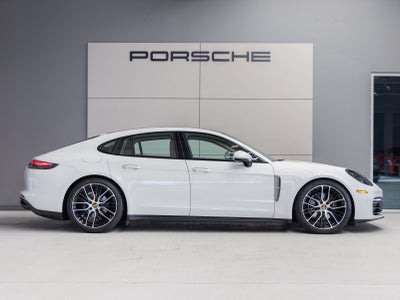 2023 Porsche Panamera Panamera 4 Platinum Edition (MY23)