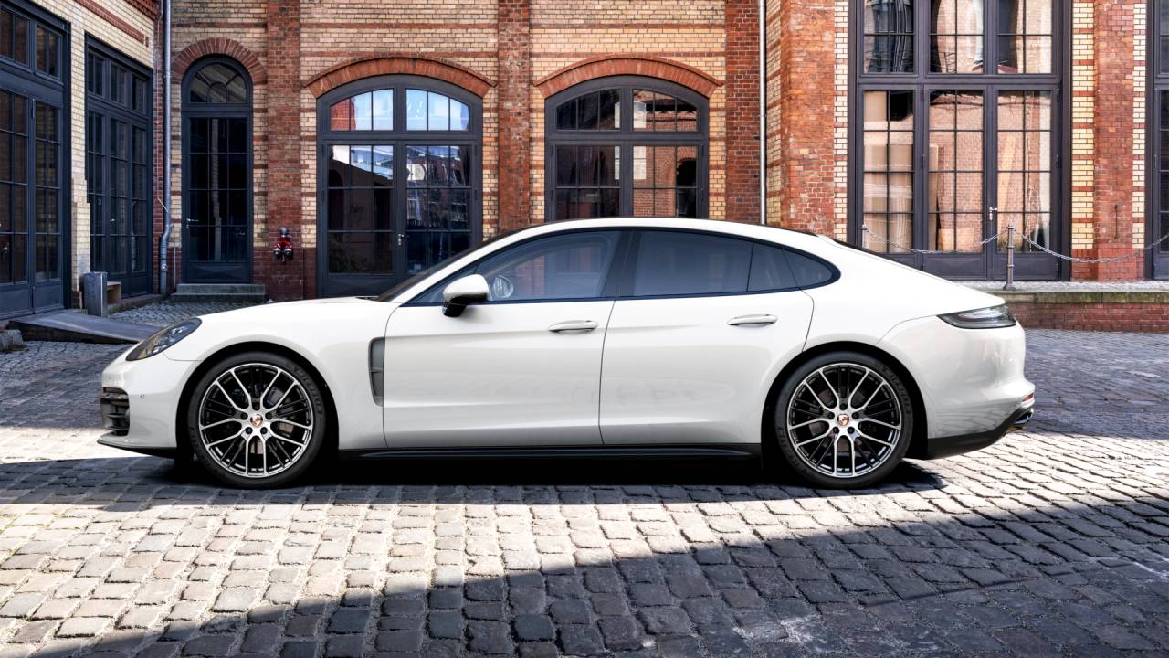 2023 Porsche Panamera Panamera 4 Platinum Edition (MY23)
