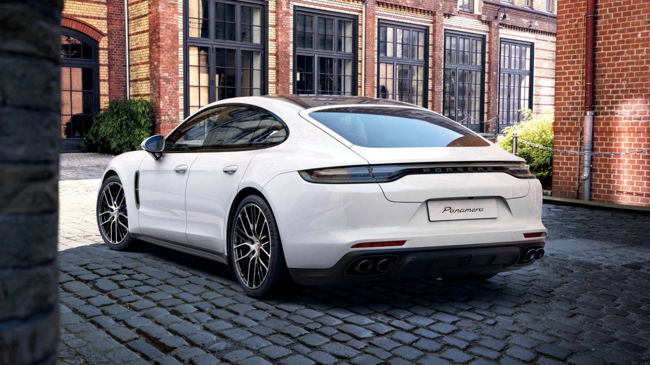 2023 Porsche Panamera Panamera 4 Platinum Edition (MY23)