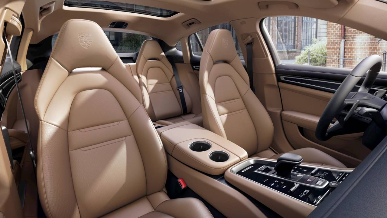 2023 Porsche Panamera Panamera 4 Platinum Edition (MY23)