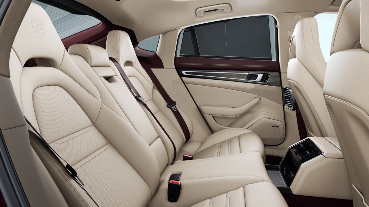 2023 Porsche Panamera Panamera 4 Platinum Edition