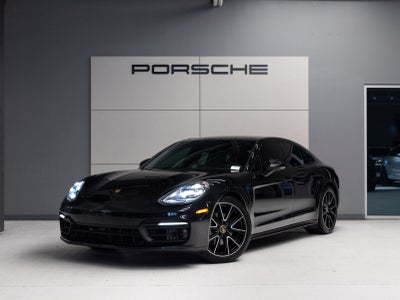 2023 Porsche Panamera 4 Platinum Edition