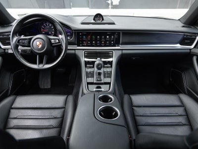 2023 Porsche Panamera 4 Platinum Edition
