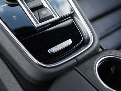 2023 Porsche Panamera 4 Platinum Edition