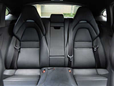 2023 Porsche Panamera 4 Platinum Edition