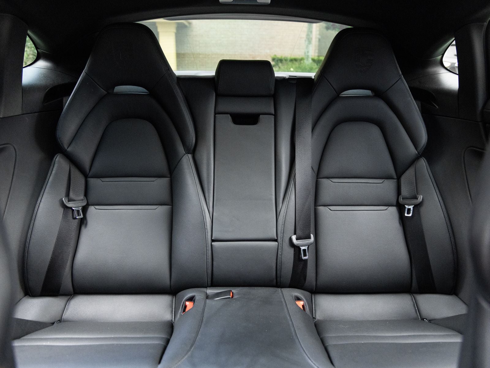 2023 Porsche Panamera 4 Platinum Edition