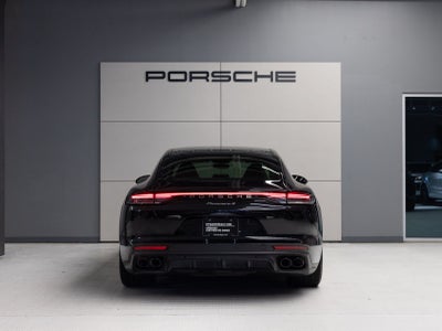 2023 Porsche Panamera 4 Platinum Edition