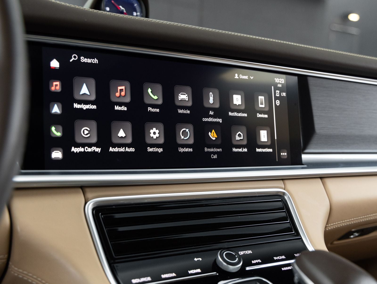 2023 Porsche Panamera 4 Platinum Edition