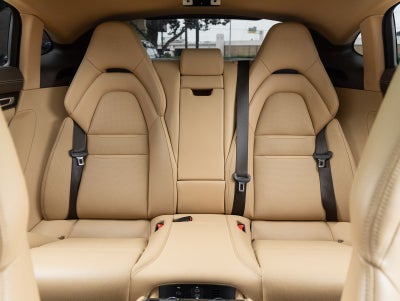 2023 Porsche Panamera 4 Platinum Edition