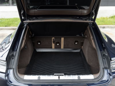 2023 Porsche Panamera 4 Platinum Edition