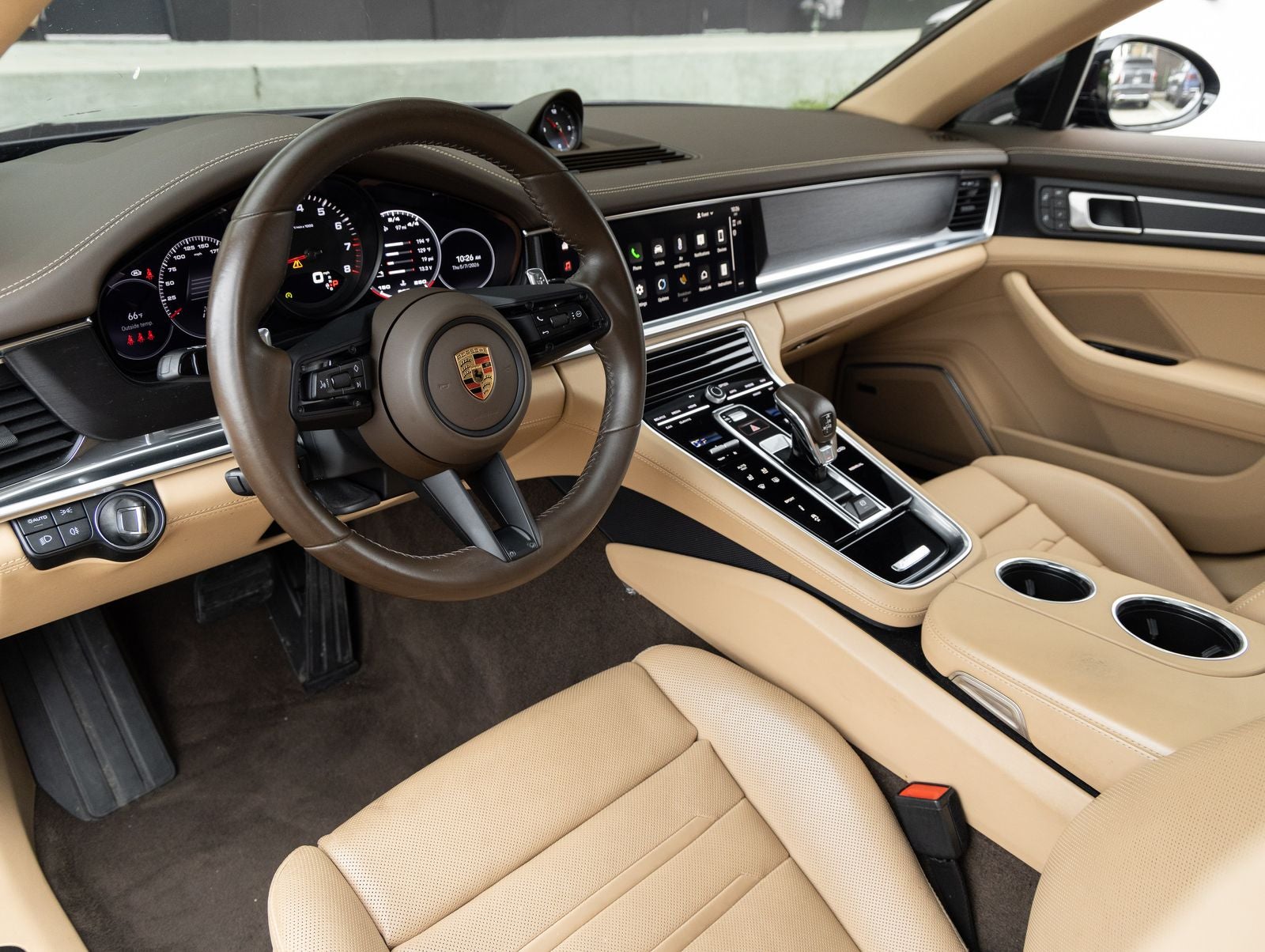 2023 Porsche Panamera 4 Platinum Edition