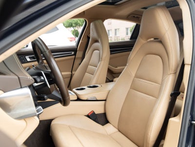 2023 Porsche Panamera 4 Platinum Edition