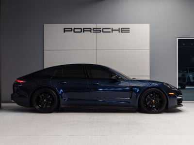 2023 Porsche Panamera 4 Platinum Edition