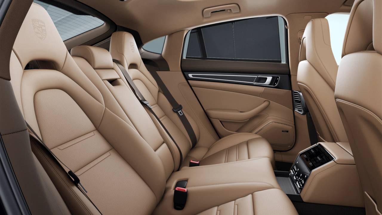 2023 Porsche Panamera Panamera 4 Platinum Edition (MY23)