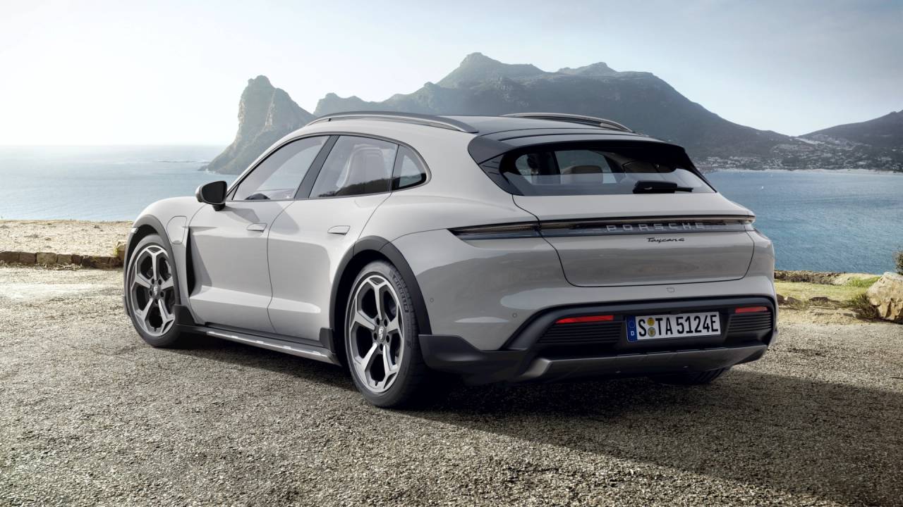 2022 Porsche Taycan Taycan 4 Cross Turismo (MY22)