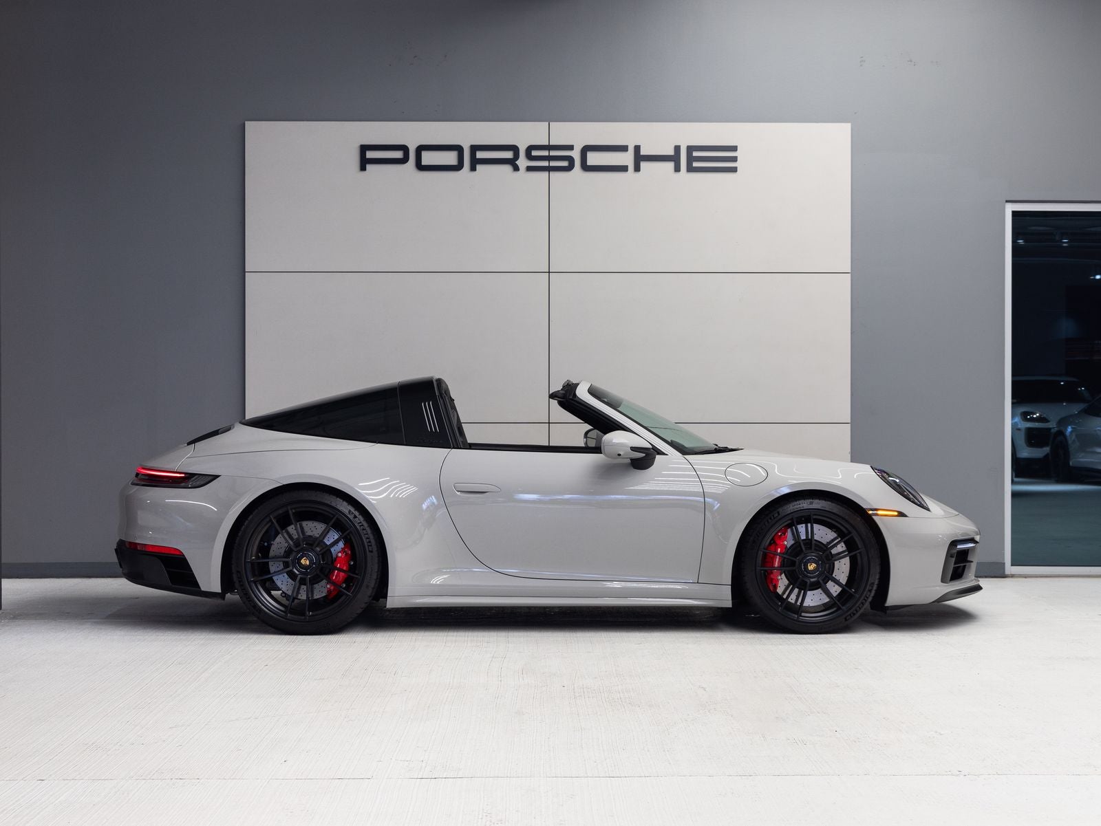 2024 Porsche 911 911 Targa 4 GTS