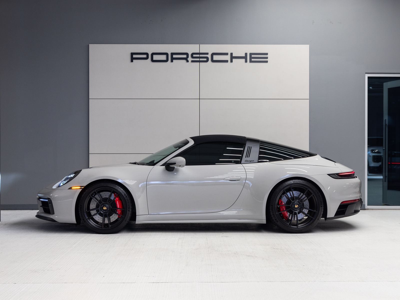 2024 Porsche 911 911 Targa 4 GTS