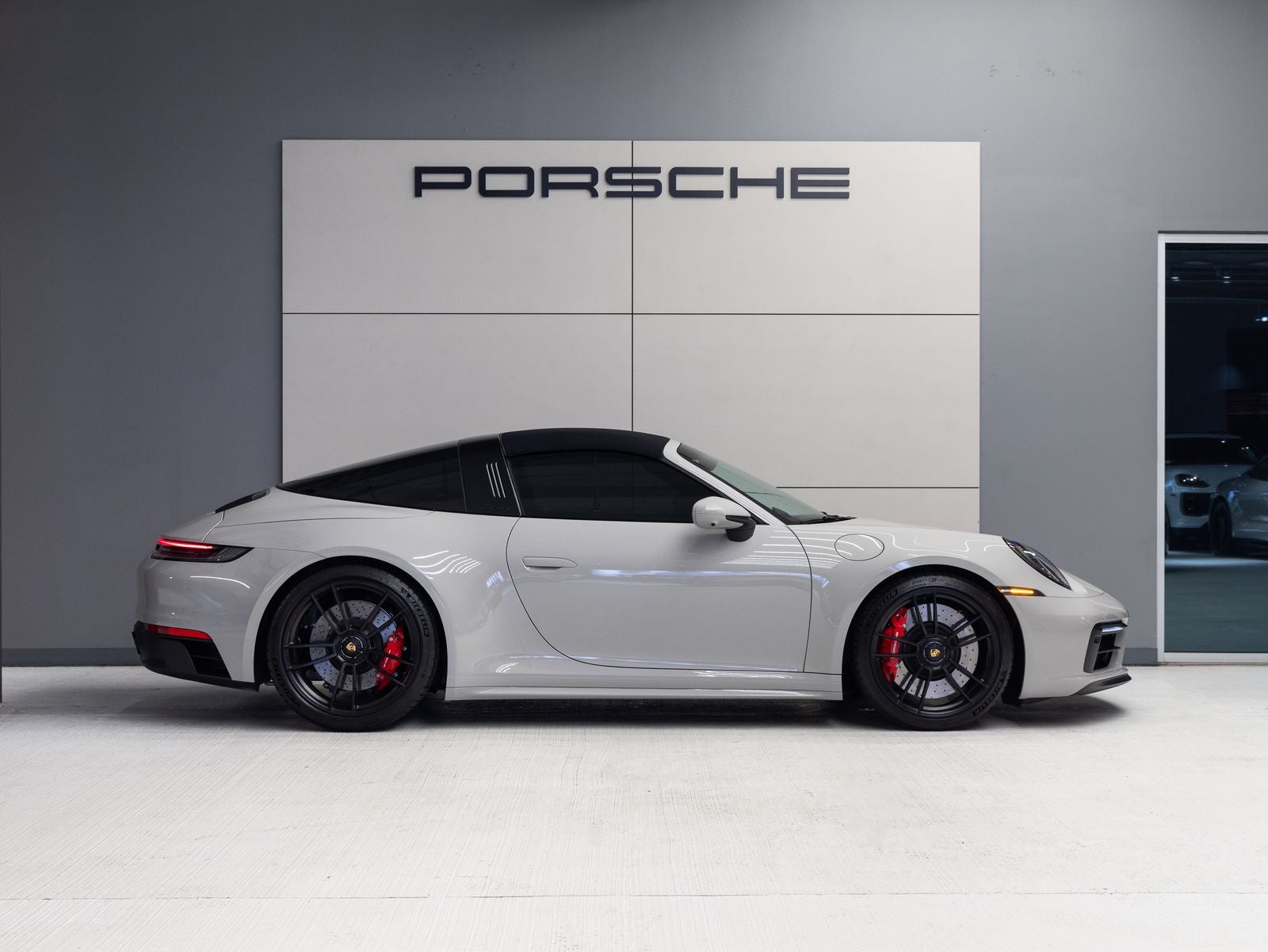 2024 Porsche 911 911 Targa 4 GTS
