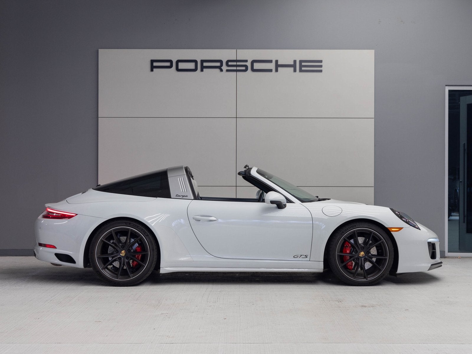 2019 Porsche 911 911 Targa 4 GTS