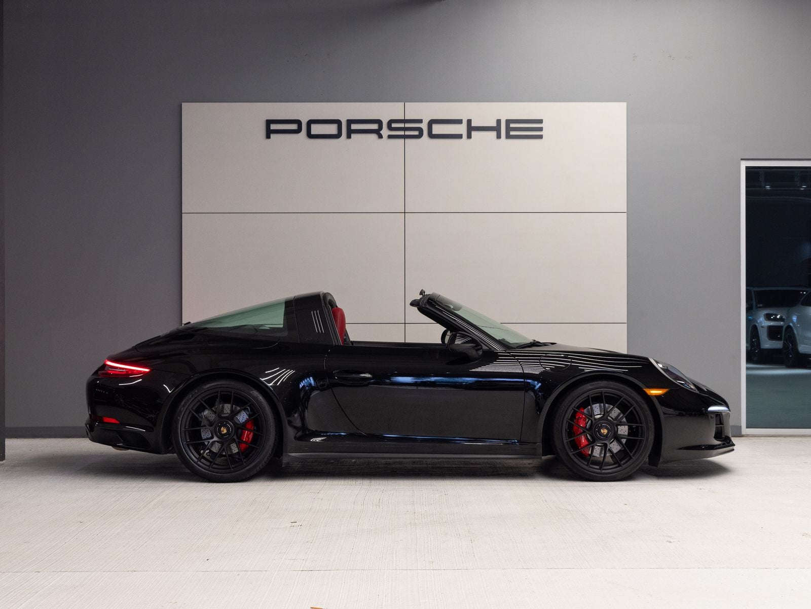 2019 Porsche 911 Targa 4S GTS
