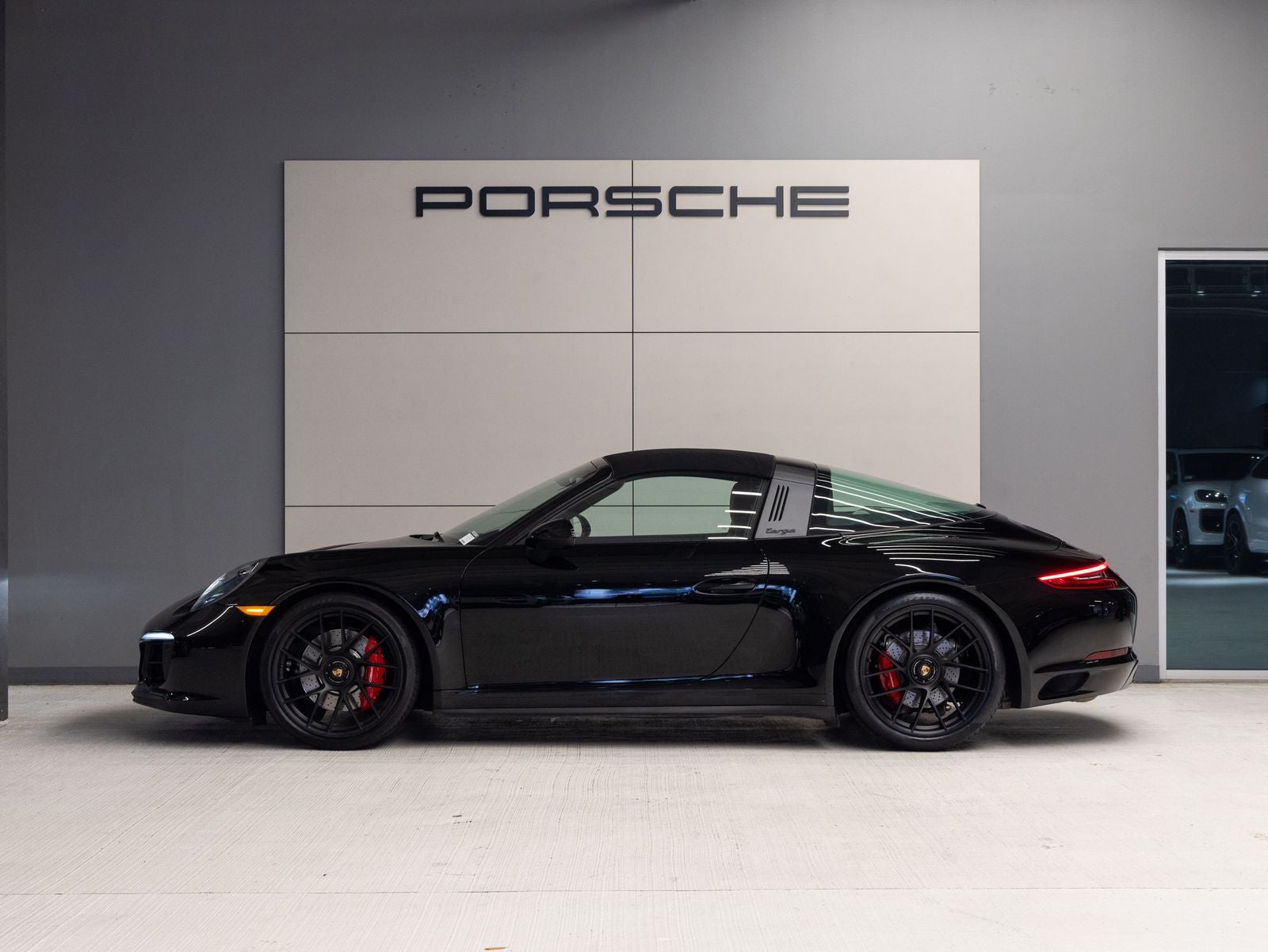 2019 Porsche 911 Targa 4S GTS