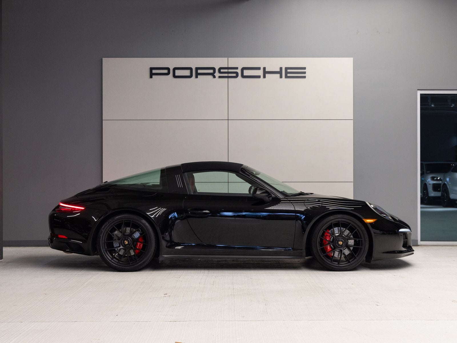 2019 Porsche 911 Targa 4S GTS