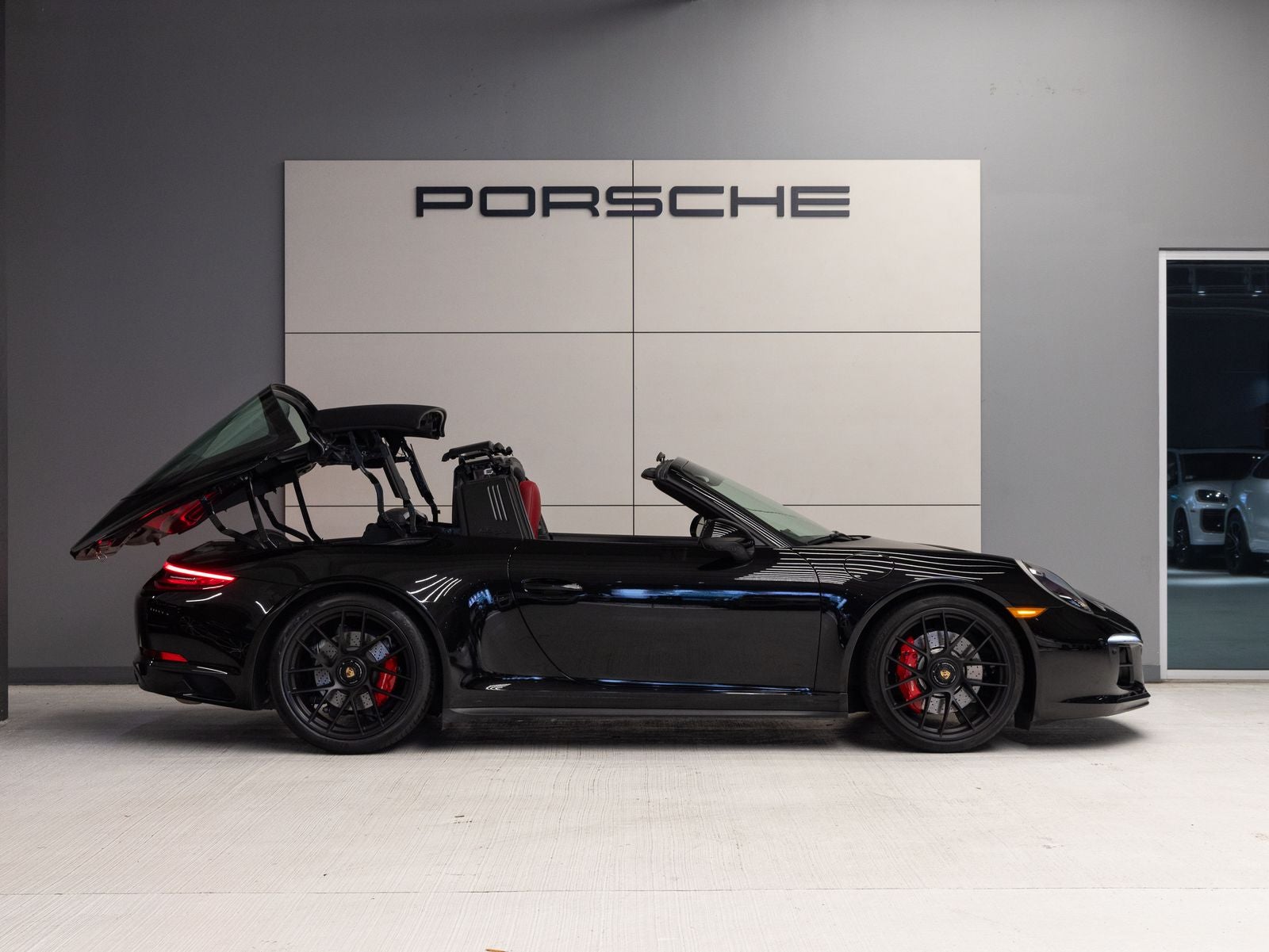 2019 Porsche 911 Targa 4S GTS