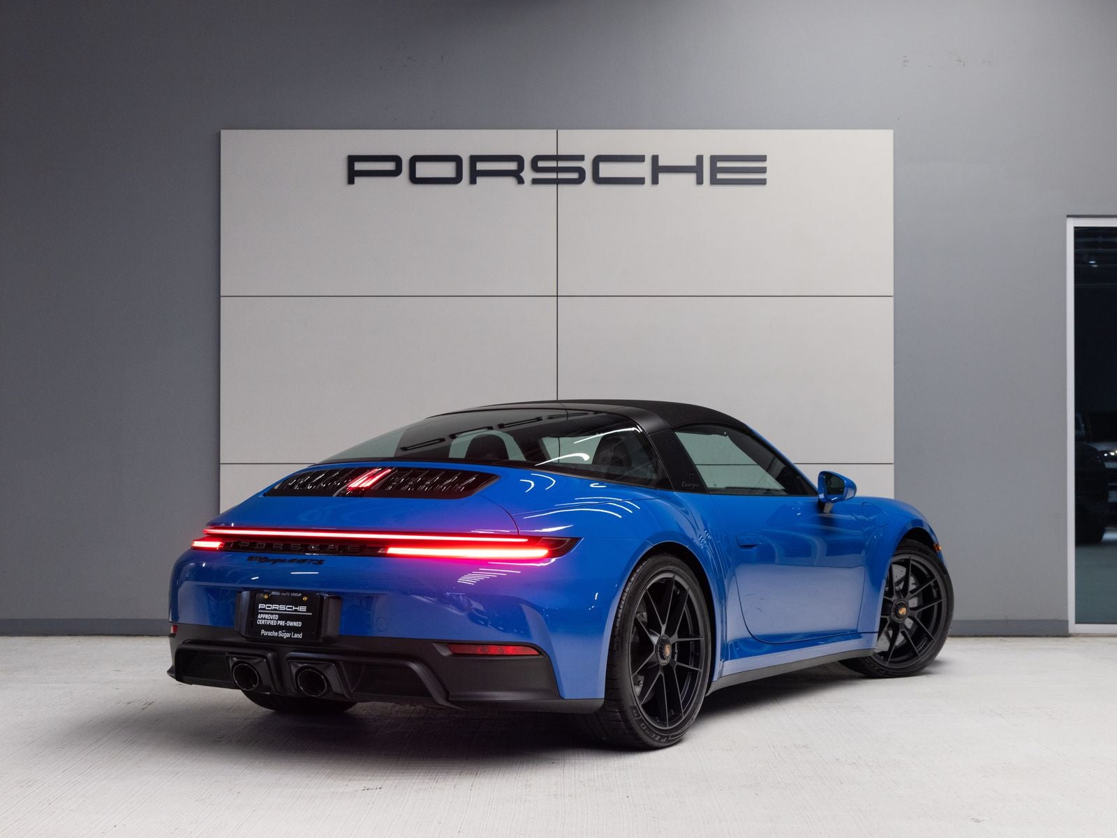 2025 Porsche 911 Targa 4 GTS