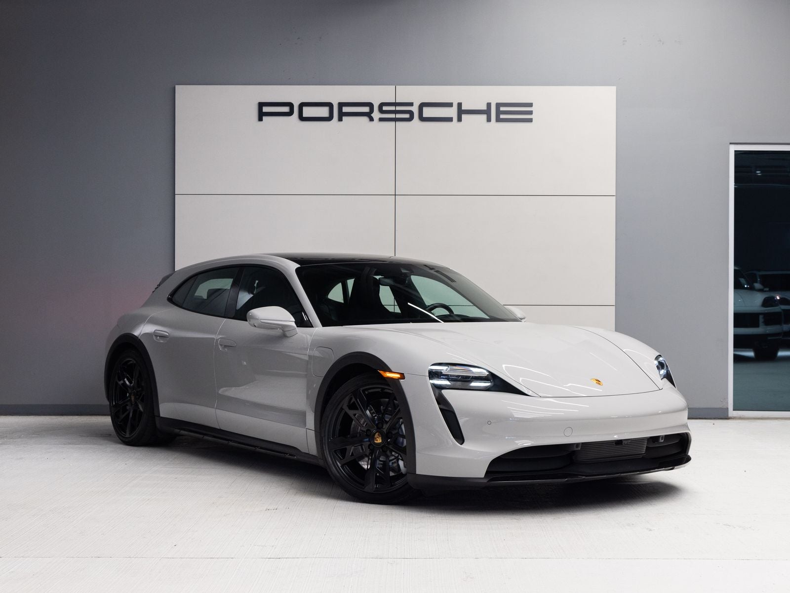 2024 Porsche Taycan Taycan 4S Cross Turismo (MY24)
