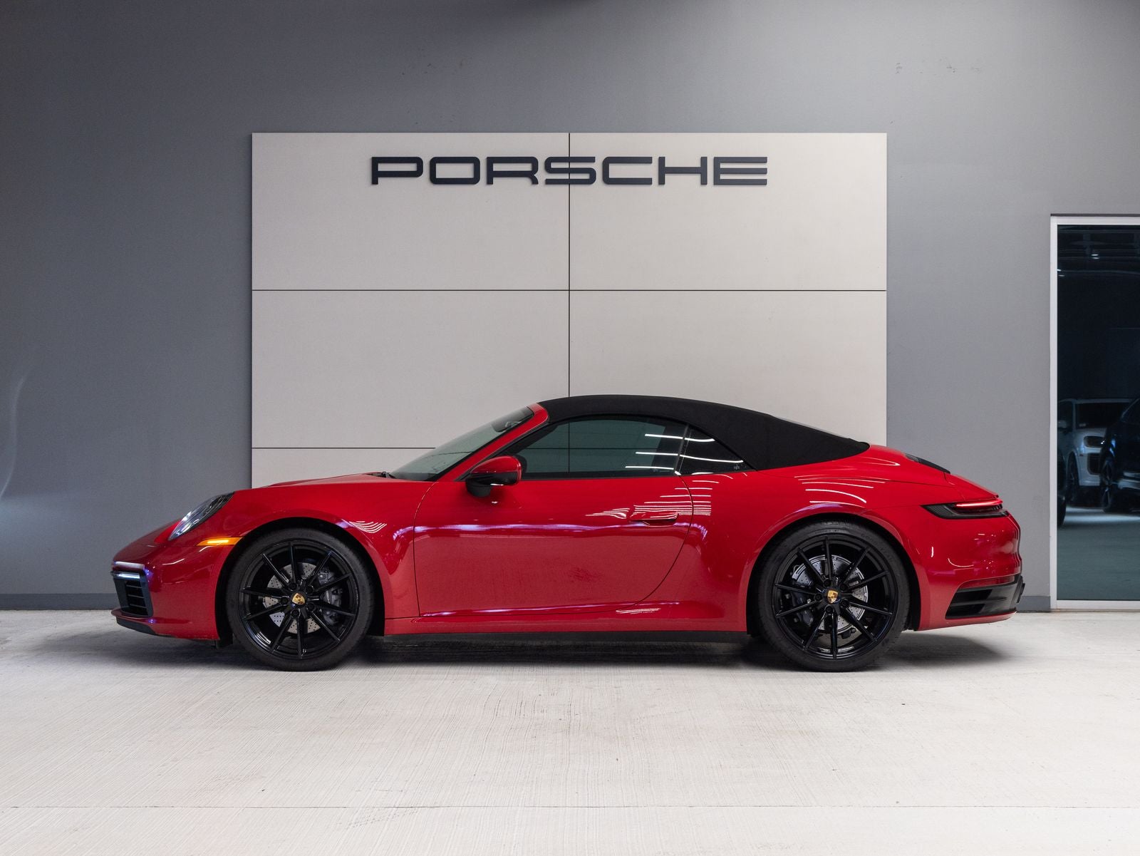 2022 Porsche 911 911 Carrera Cabriolet (MY22)