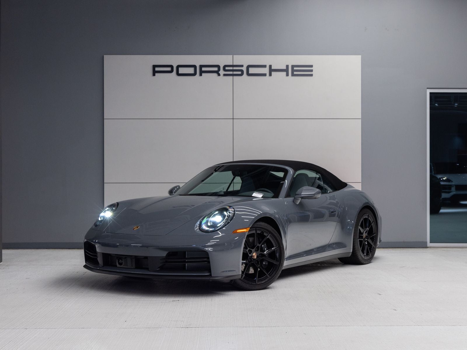 2026 Porsche 911 Carrera Cabriolet