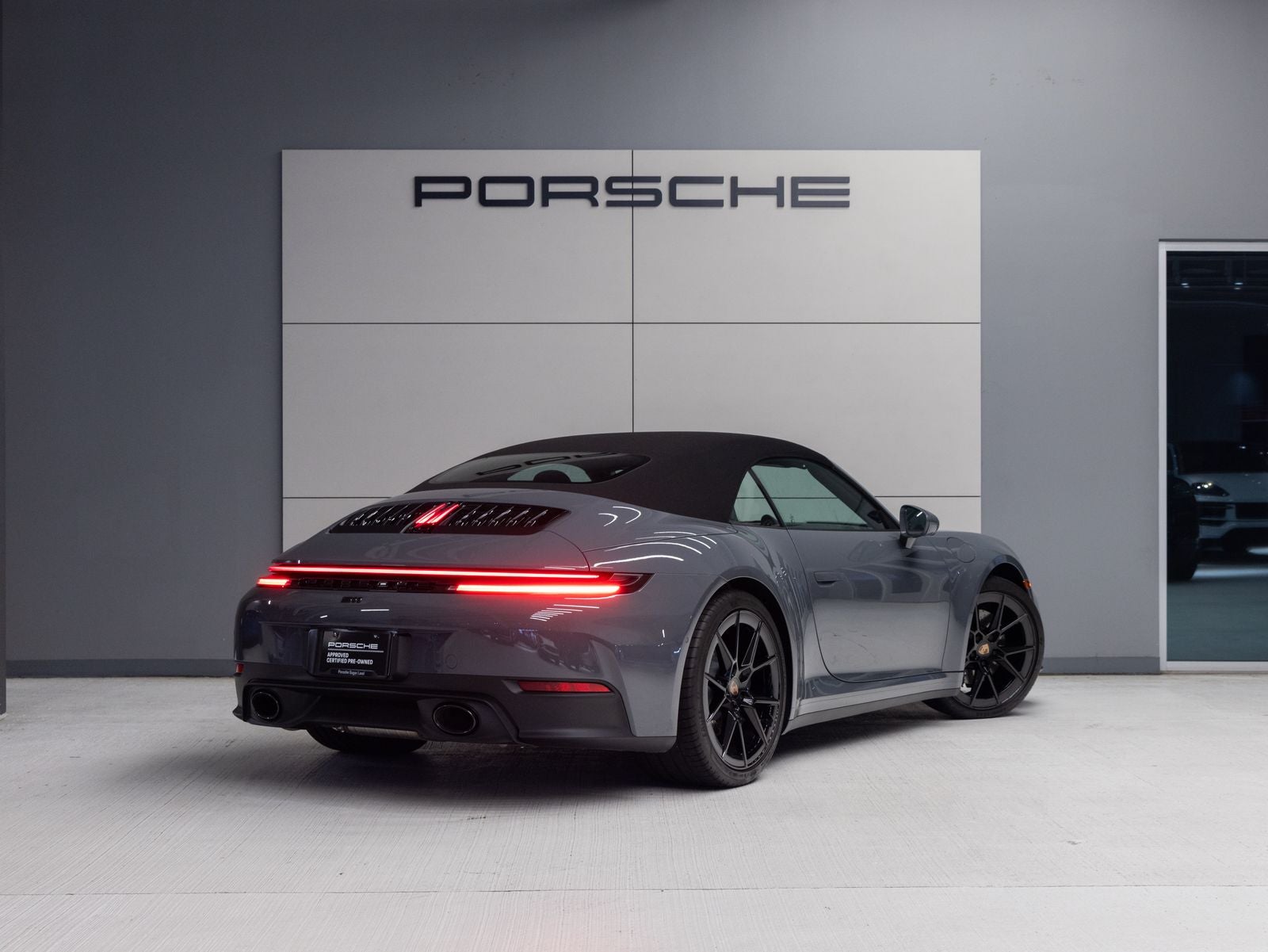 2026 Porsche 911 Carrera Cabriolet