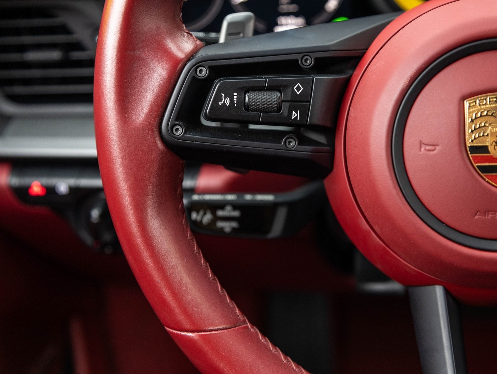 2023 Porsche 911 911 Carrera Cabriolet (MY23)