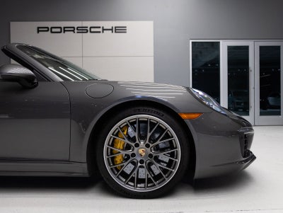 2018 Porsche 911 911 Carrera 4S Cabriolet