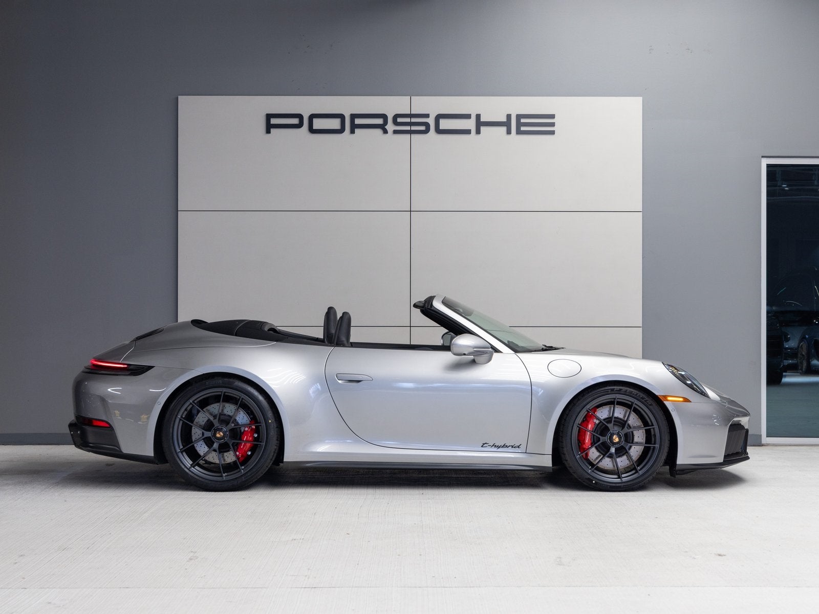2026 Porsche 911 911 Carrera 4 GTS Cabriolet