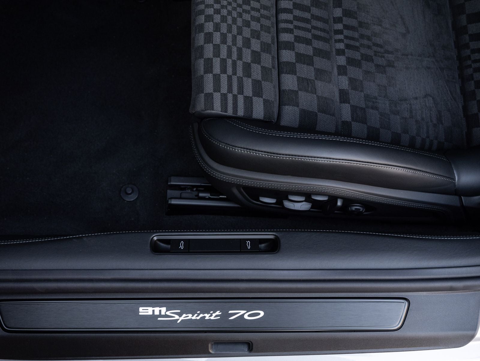 2026 Porsche 911 Spirit 70