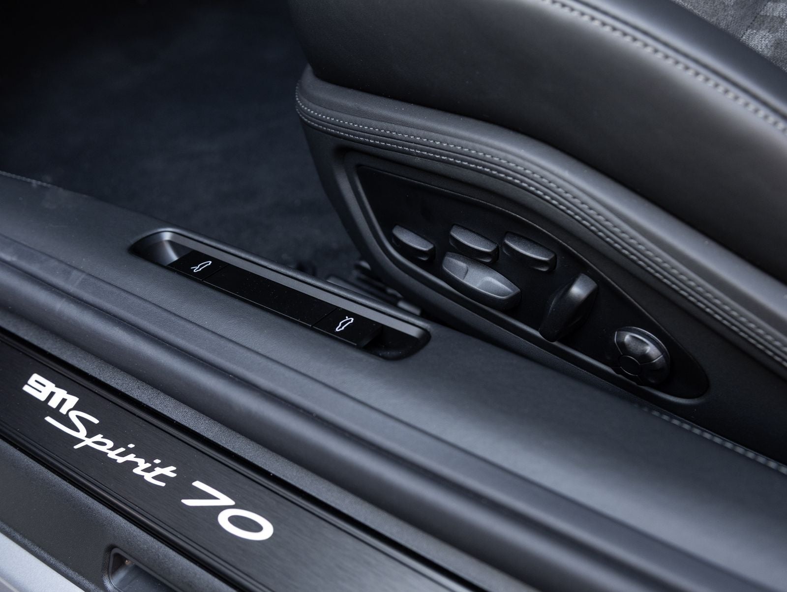 2026 Porsche 911 Spirit 70