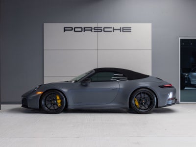2025 Porsche 911 Carrera GTS Cabriolet