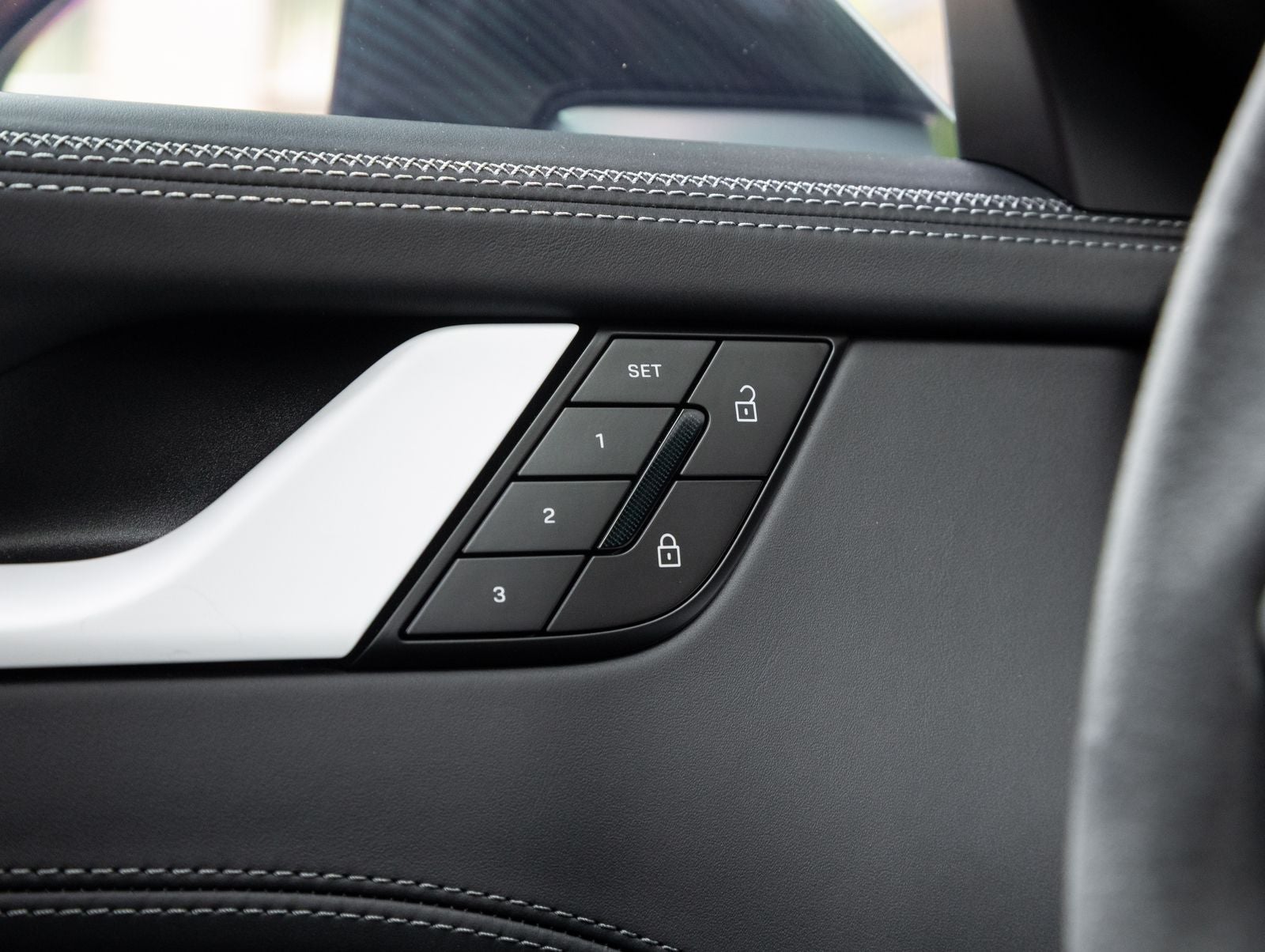 2025 Porsche 911 Carrera GTS Cabriolet