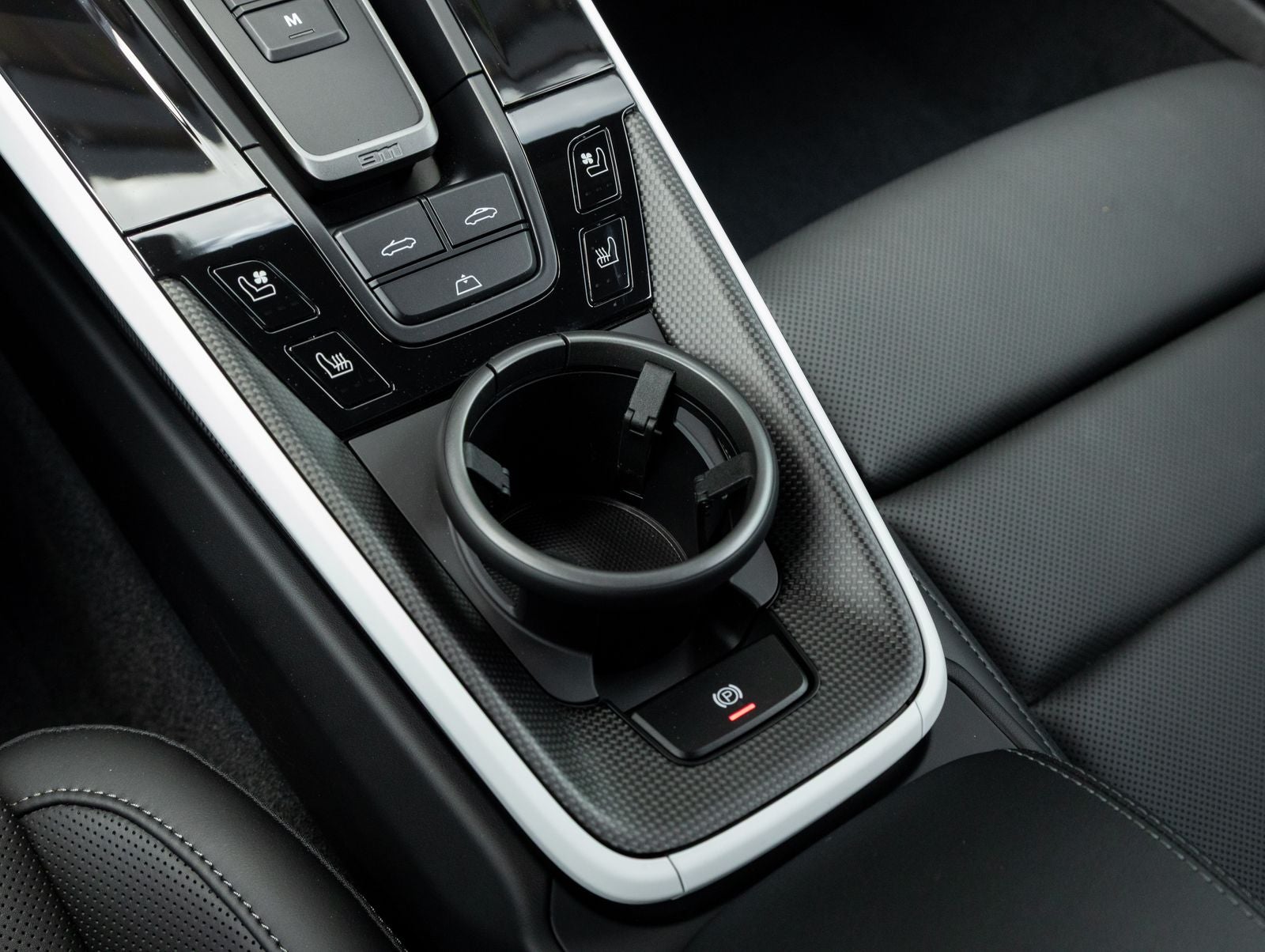 2025 Porsche 911 Carrera GTS Cabriolet