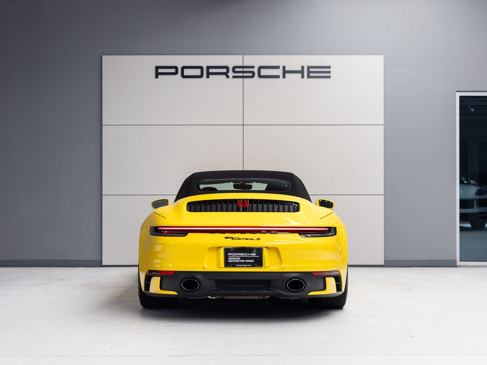 2022 Porsche 911 911 Carrera S Cabriolet (MY22)