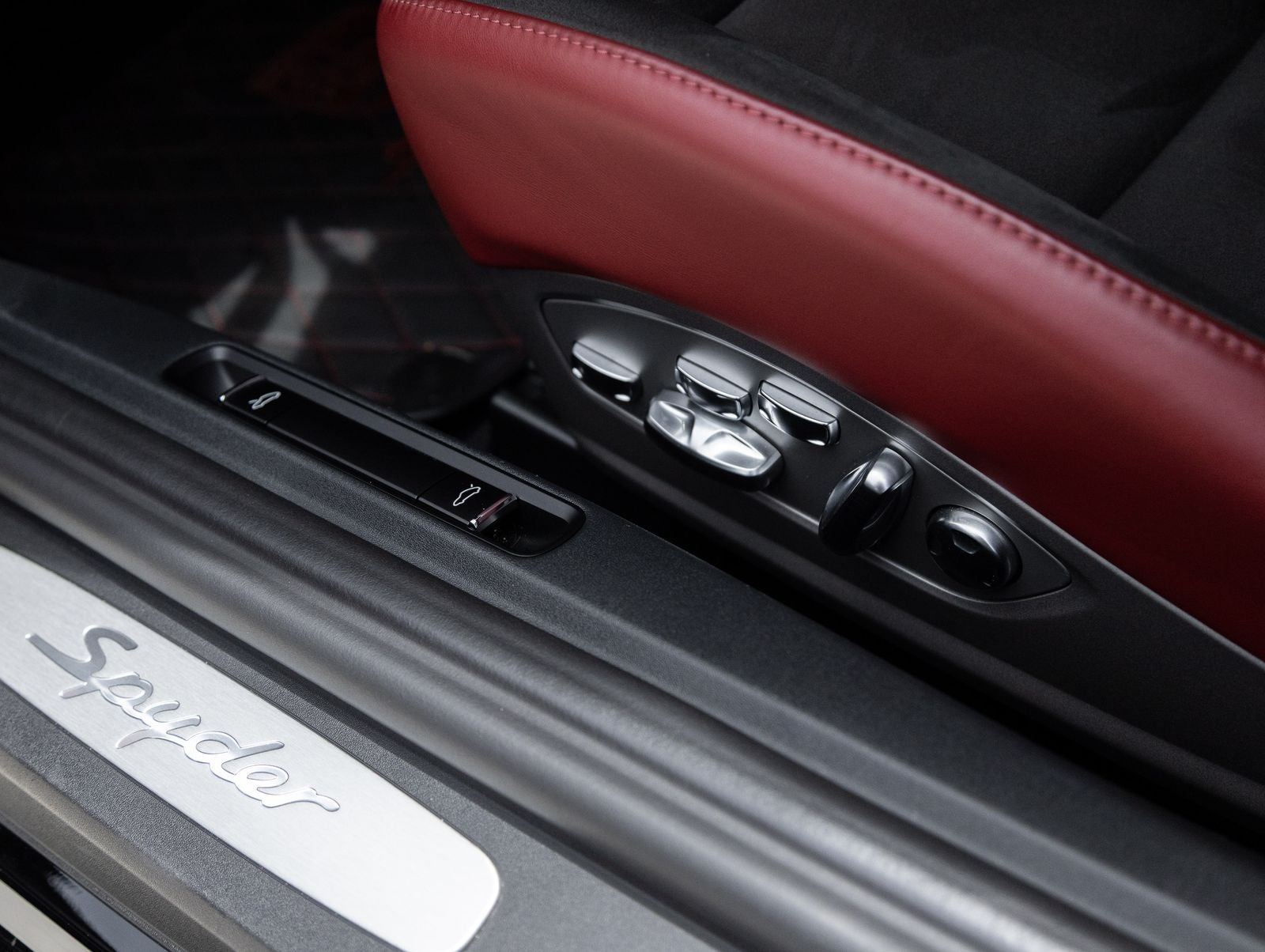 2021 Porsche 718 Spyder