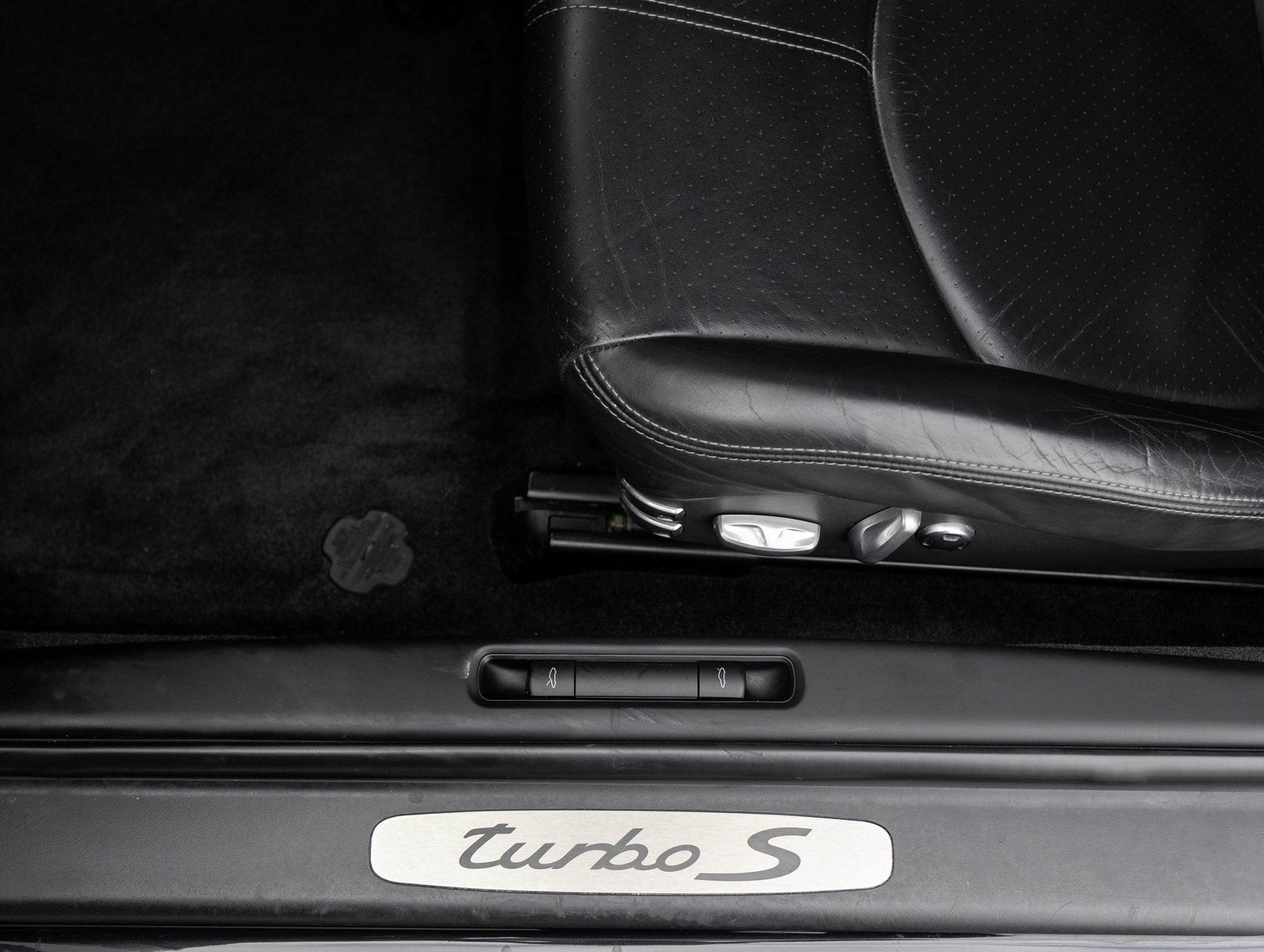 2011 Porsche 911 911 Turbo S Cabriolet