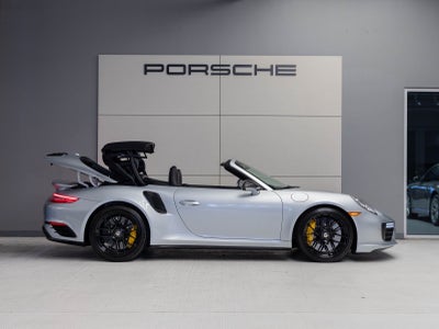 2018 Porsche 911 911 Turbo S Cabriolet