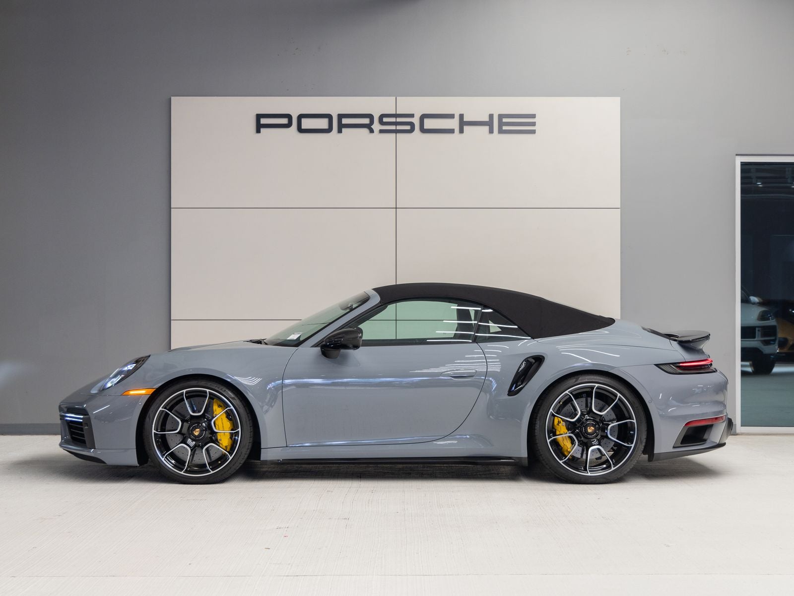 2024 Porsche 911 Turbo S Cabriolet