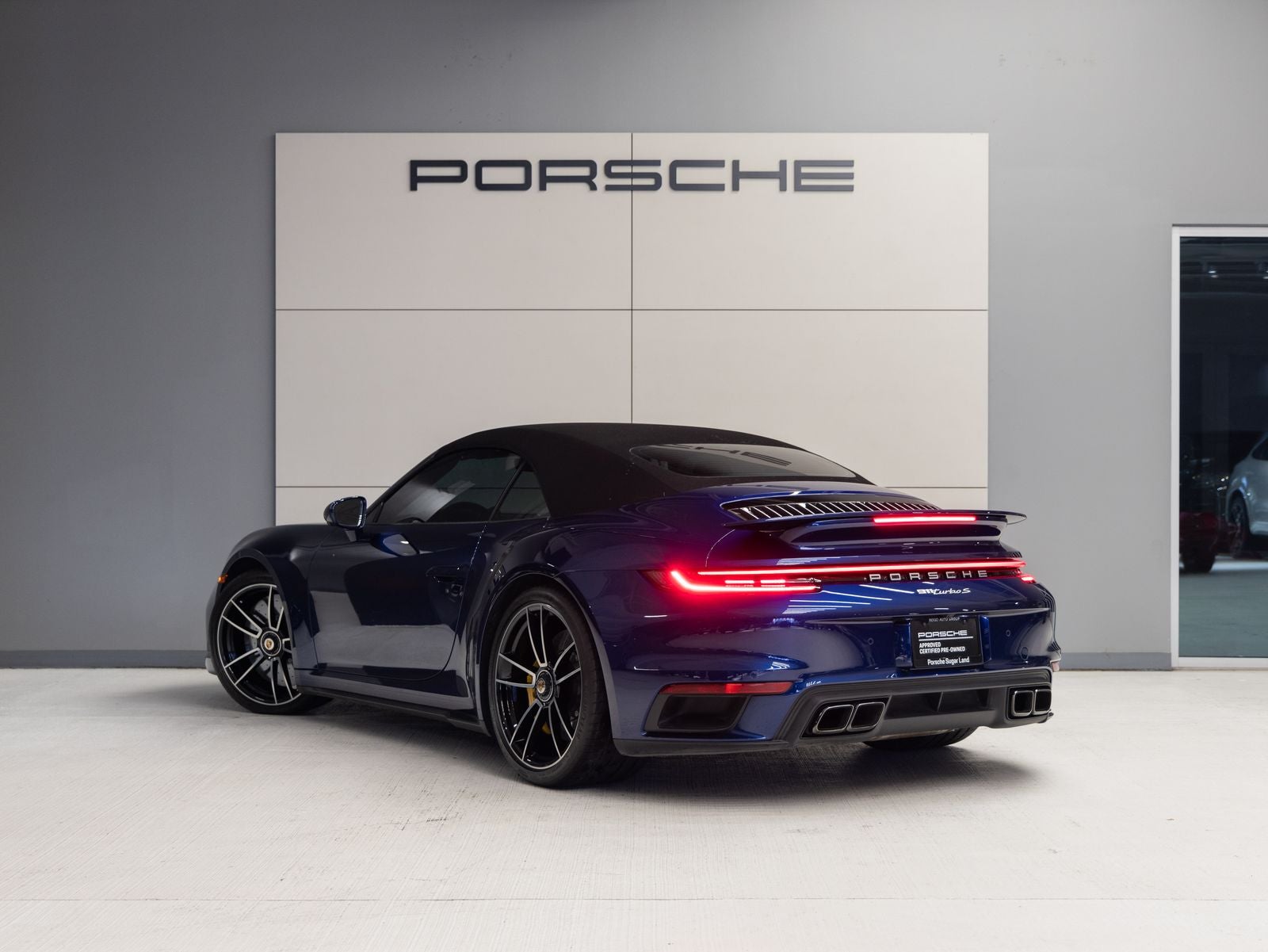 2022 Porsche 911 911 Turbo S Cabriolet (MY22)