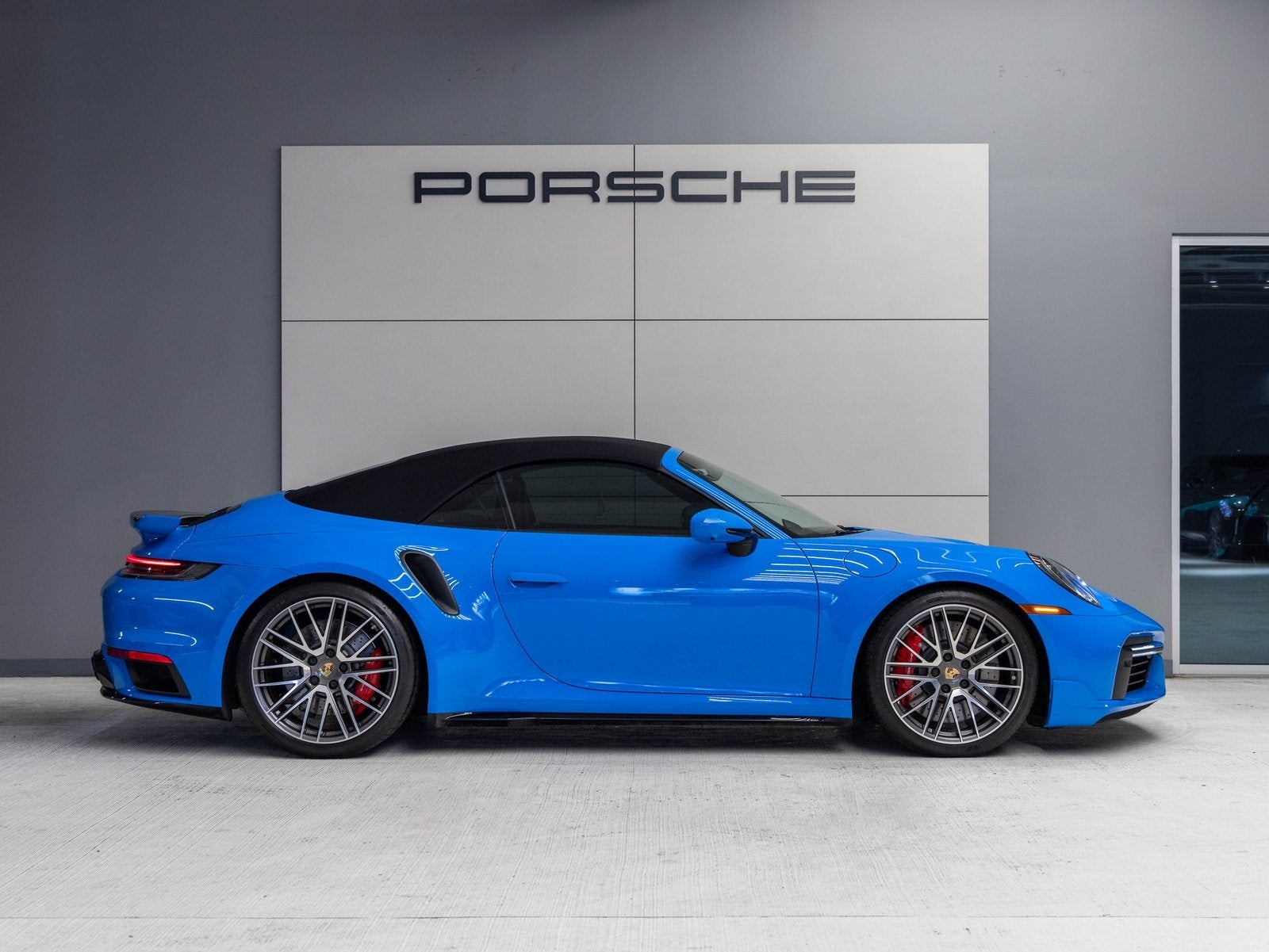 2023 Porsche 911 911 Turbo Cabriolet (MY23)