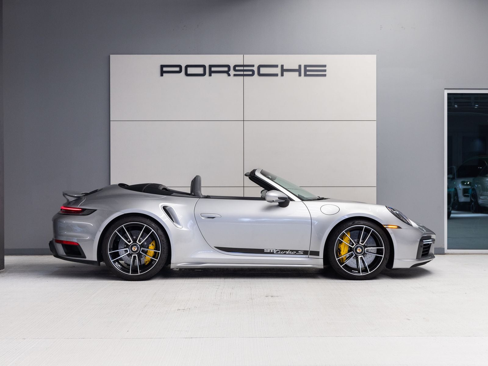 2023 Porsche 911 Turbo S Cabriolet