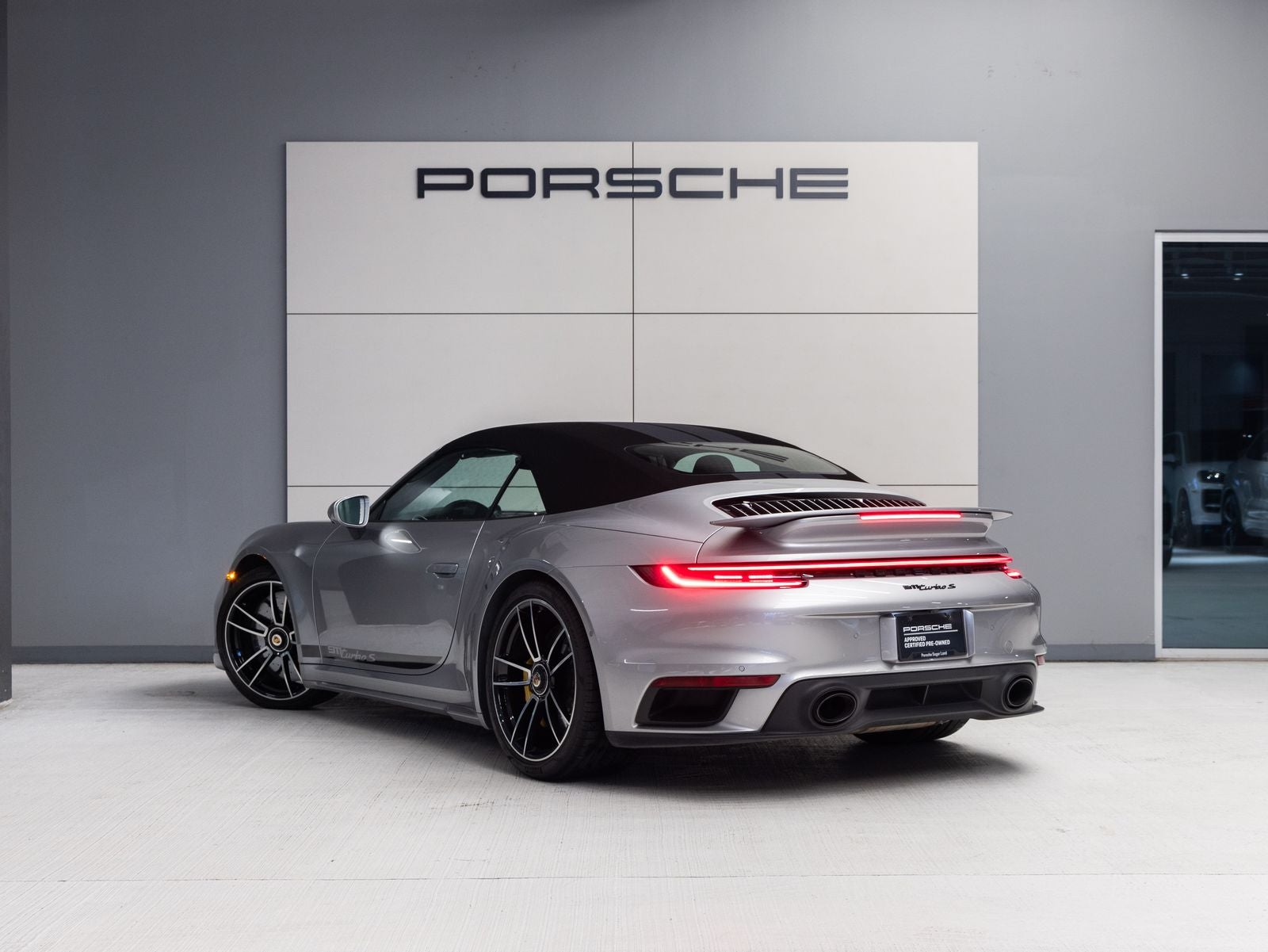 2023 Porsche 911 Turbo S Cabriolet